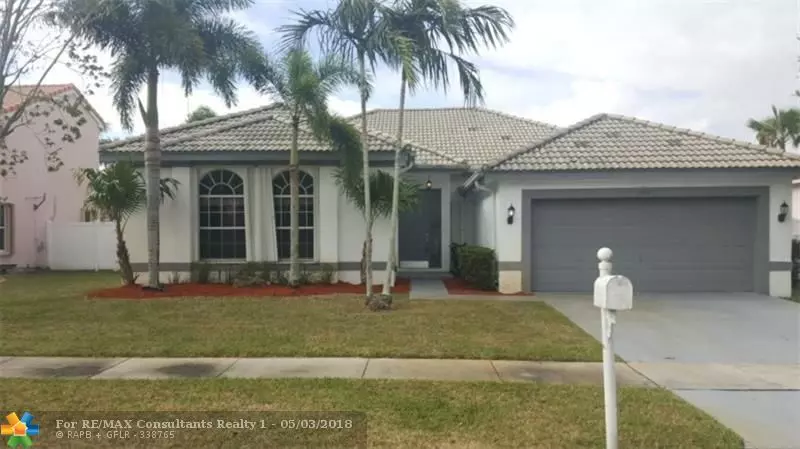 592 SW 179th Ave, Pembroke Pines, FL 33029