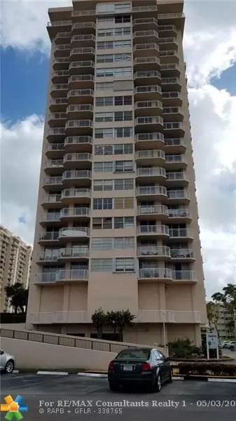 18051 Biscayne Blvd  #301-1, Aventura, FL 33160