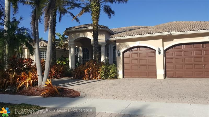 2529 Montclaire Cir, Weston, FL 33327