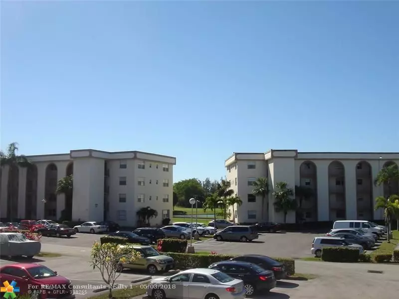 Margate, FL 33063,3261 Holiday Springs Blvd  #206