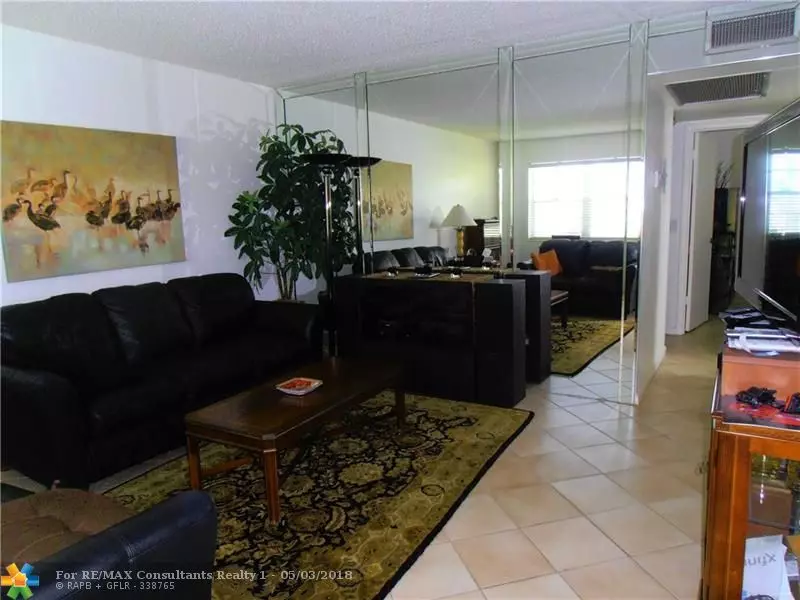 Deerfield Beach, FL 33442,241 Markham L  #241