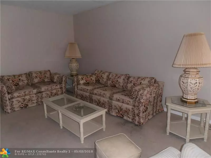 Deerfield Beach, FL 33442,207 Westbury k  #207