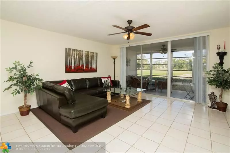 Pompano Beach, FL 33069,3351 S Palm Aire Dr  #101