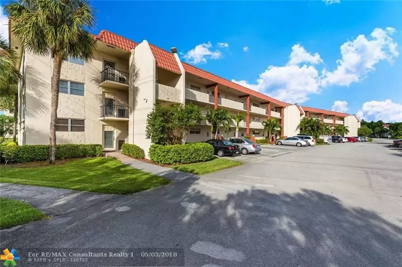 Pembroke Pines, FL 33025,681 S Hollybrook Dr  #304