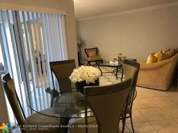 Boca Raton, FL 33433,6554 Via Regina  #2