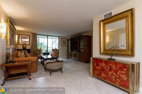 Boca Raton, FL 33433,7129 Promenade Dr  #102