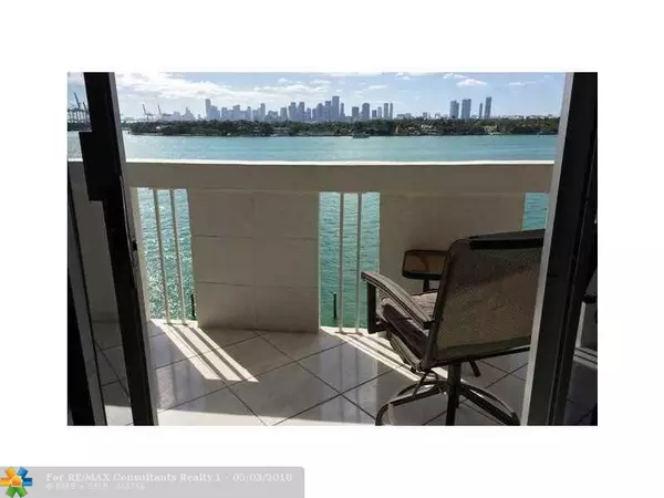 Miami Beach, FL 33139,800 West Ave  #825