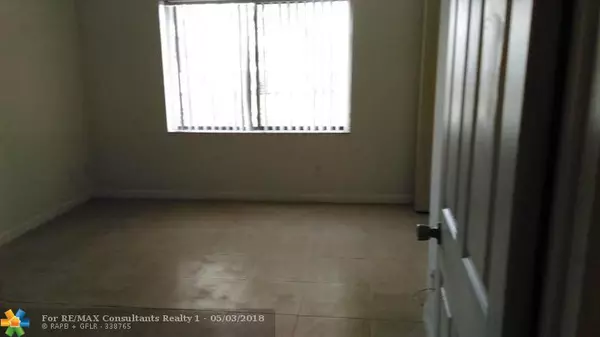 Coral Springs, FL 33065,9094 NW 40th St  #5