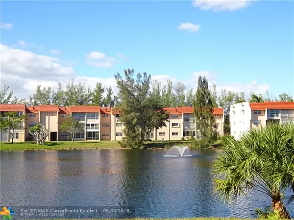 Sunrise, FL 33322,2701 Sunrise Lakes Dr  #106