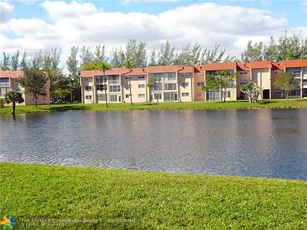 Sunrise, FL 33322,2701 Sunrise Lakes Dr  #106