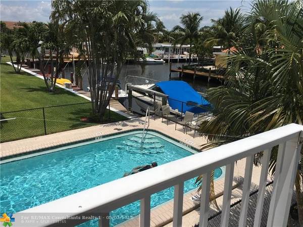 Pompano Beach, FL 33060,331 E Mcnab Rd  #221