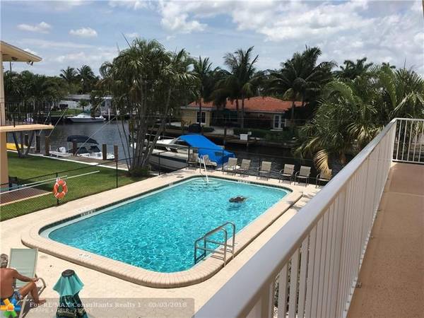 Pompano Beach, FL 33060,331 E Mcnab Rd  #221