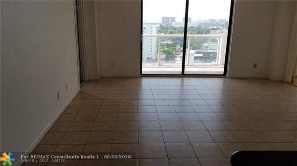 North Miami, FL 33181,13499 Biscayne Blvd  #1206