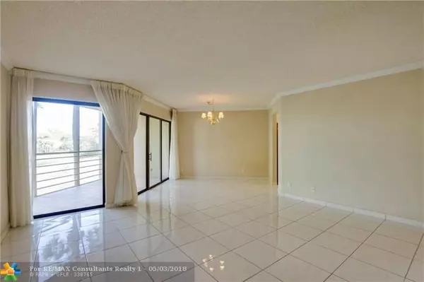 Boca Raton, FL 33433,5650 Camino Del Sol  #202