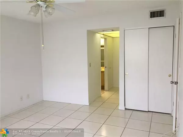 Hollywood, FL 33024,251 Berkley Rd  #112