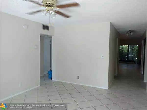 Plantation, FL 33324,301 N Pine Island Rd  #101