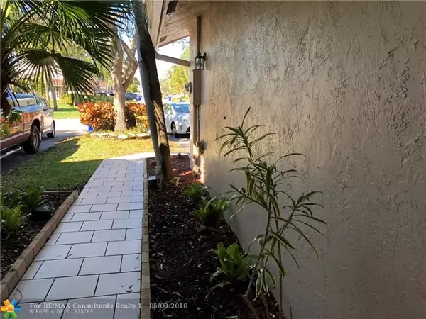 Deerfield Beach, FL 33442,4948 W Lakes Dr  #4948