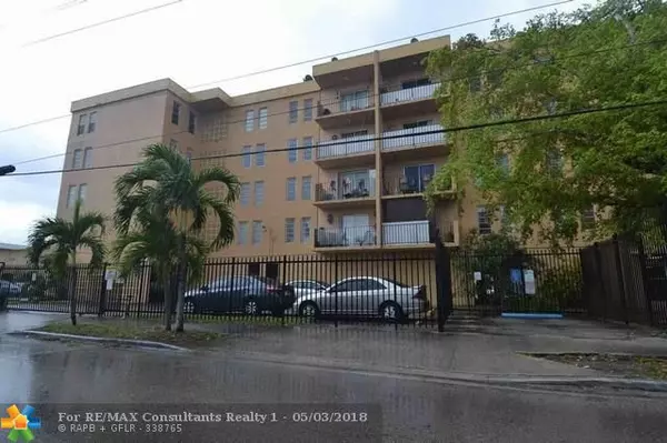 Hialeah, FL 33014,6950 W 6 AV  #217