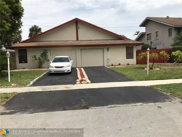 7417 SW 11th Ct, North Lauderdale, FL 33068