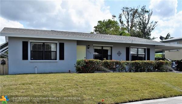 1317 Lake Erie Dr, Lake Worth, FL 33461