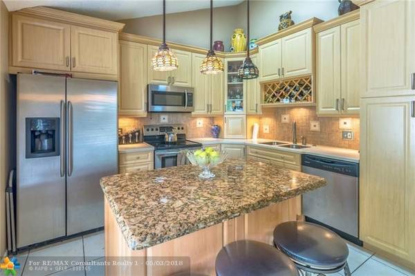 11562 NW 23rd St, Coral Springs, FL 33065