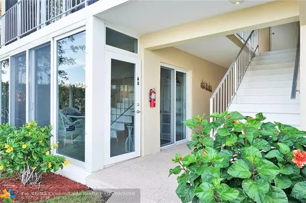 Pompano Beach, FL 33062,801 N Riverside Dr  #8A