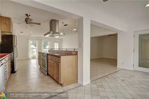 Wilton Manors, FL 33311,649 NW 30TH CT