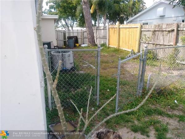 West Palm Beach, FL 33407,3916 Australian Ct