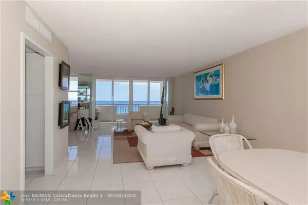 Hallandale, FL 33009,3180 S Ocean Dr  #616