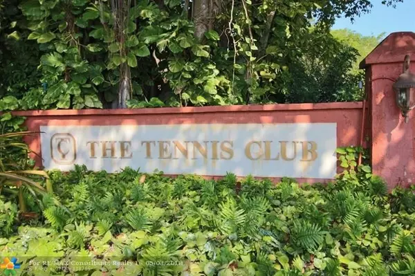 650 Tennis Club Dr  #102, Fort Lauderdale, FL 33311