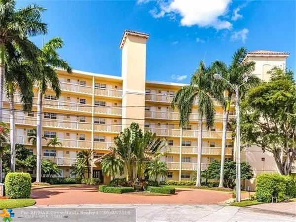 140 NE 28th Ave  #205, Pompano Beach, FL 33062