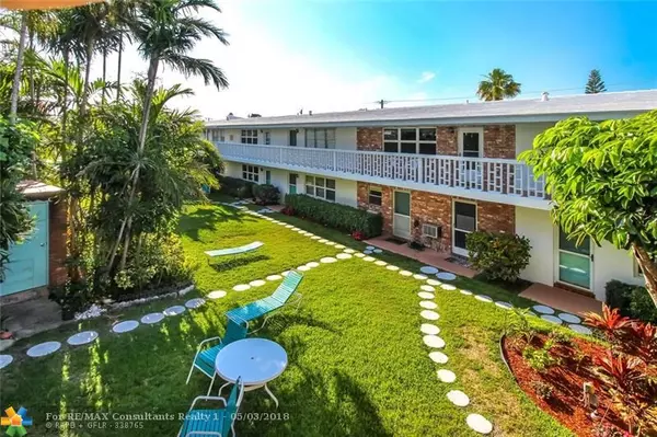 Lauderdale By The Sea, FL 33308,228 Hibiscus Ave  #235