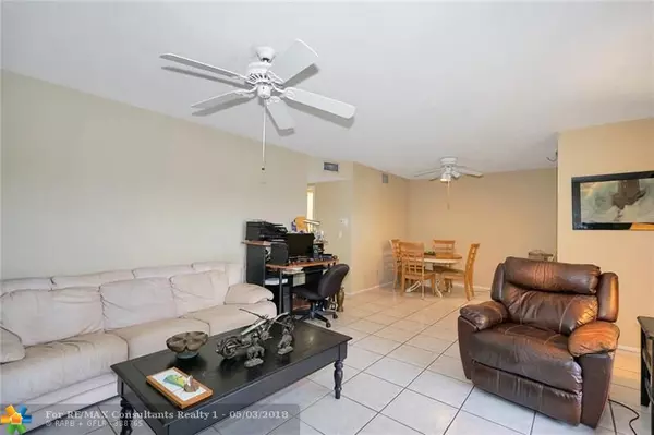 Pompano Beach, FL 33060,934 SE 9th Ave  #17