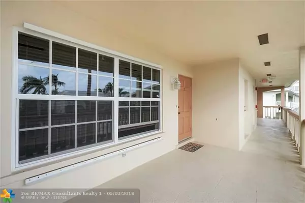 Pompano Beach, FL 33060,934 SE 9th Ave  #17