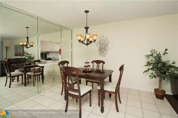 Pompano Beach, FL 33069,3351 S Palm Aire Dr  #101