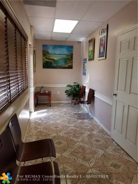 Fort Lauderdale, FL 33311,1553 W Sunrise Blvd