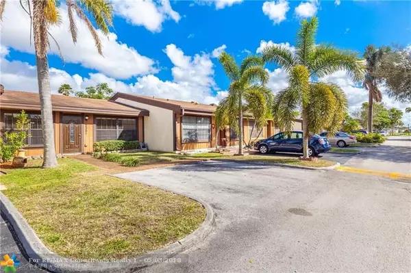 Pembroke Pines, FL 33026,2361 Poinsetta Ct  #2361