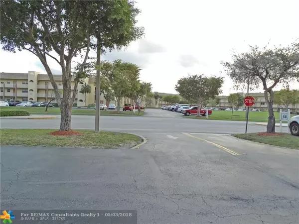 Sunrise, FL 33322,8200 Sunrise Lakes Blvd  #108