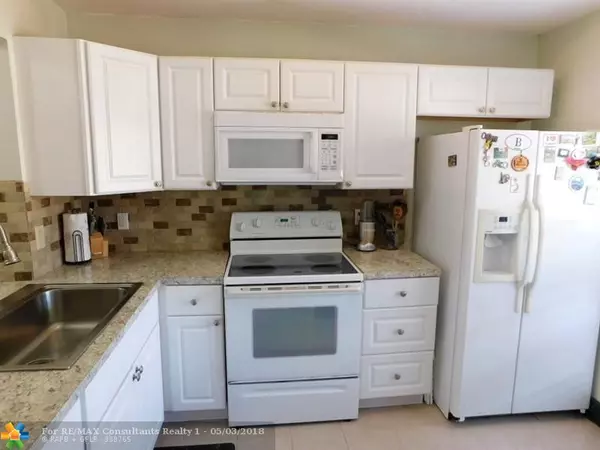 Deerfield Beach, FL 33442,2241 SW 15  #202