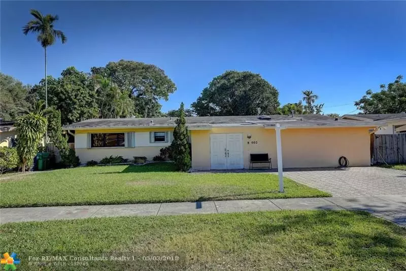 660 NE 176th St, Miami, FL 33162