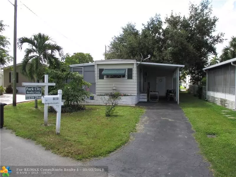 8650 SW 18th Ct, Davie, FL 33324