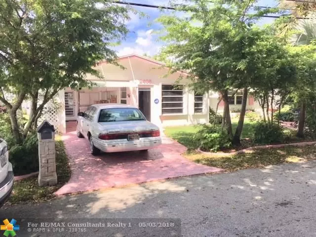 2405 NW 51st St, Tamarac, FL 33309