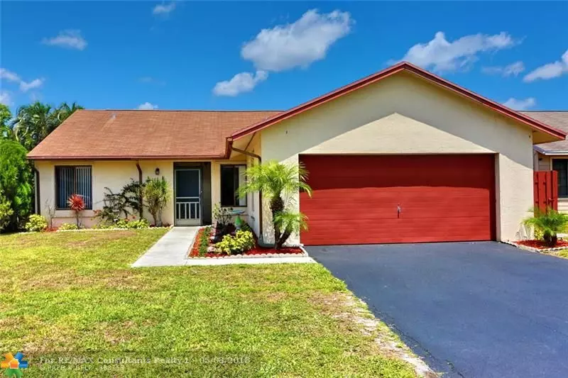 7799 S Bishopwood Rd, Lake Worth, FL 33467