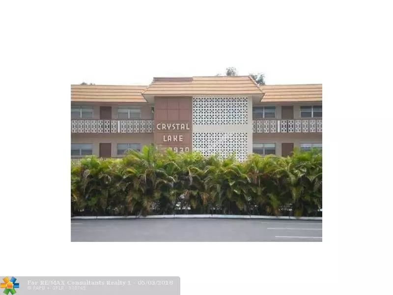 3930 Crystal Lake Dr  #105, Deerfield Beach, FL 33064