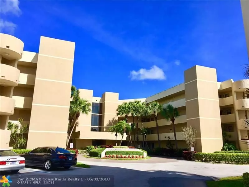 5650 Camino Del Sol  #304, Boca Raton, FL 33433