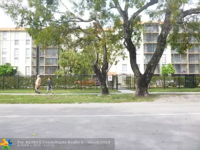 16950 W Dixie Hwy  #A437, North Miami Beach, FL 33160