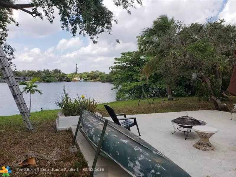 14850 Lewis Rd, Miami Lakes, FL 33014