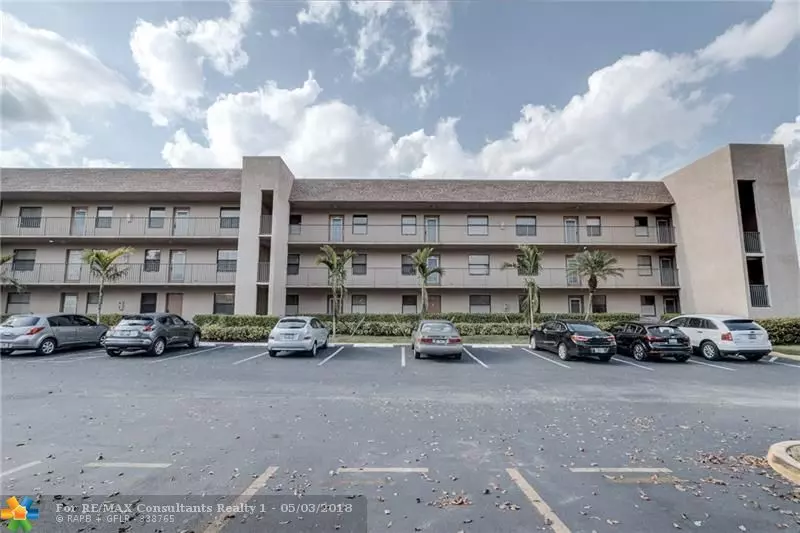 10331 Sunrise Lakes Blvd  #211, Sunrise, FL 33322