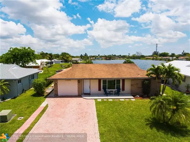 7308 NW 94th Way, Tamarac, FL 33321