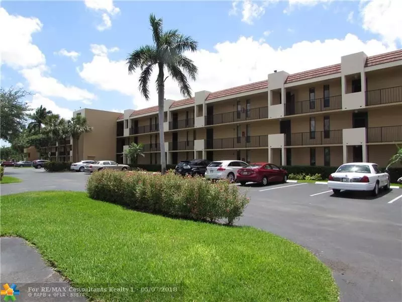 5814 Coral Lake Dr  #202, Margate, FL 33063